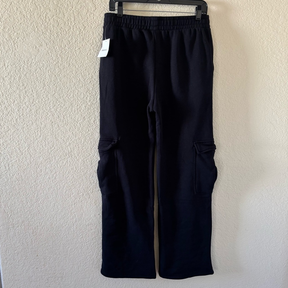 F21 Black cargo sweatpants Size M NEW